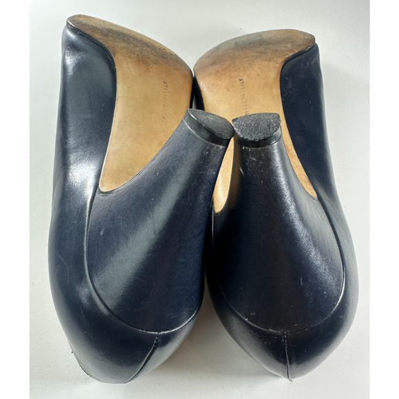 Salvatore Ferragamo Heels Black & Blue Pumps Leather Round Toe Shoe Size 9B 9 - Picture 7 of 16